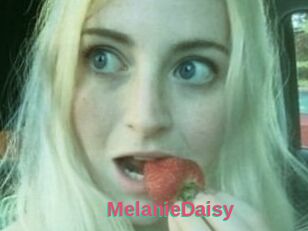 Melanie_Daisy