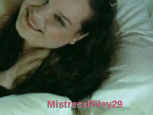 MistressRiley29