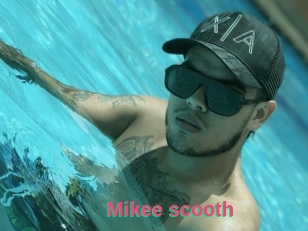 Mikee_scooth