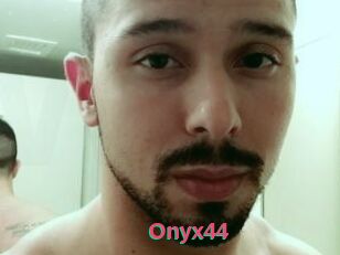 Onyx44